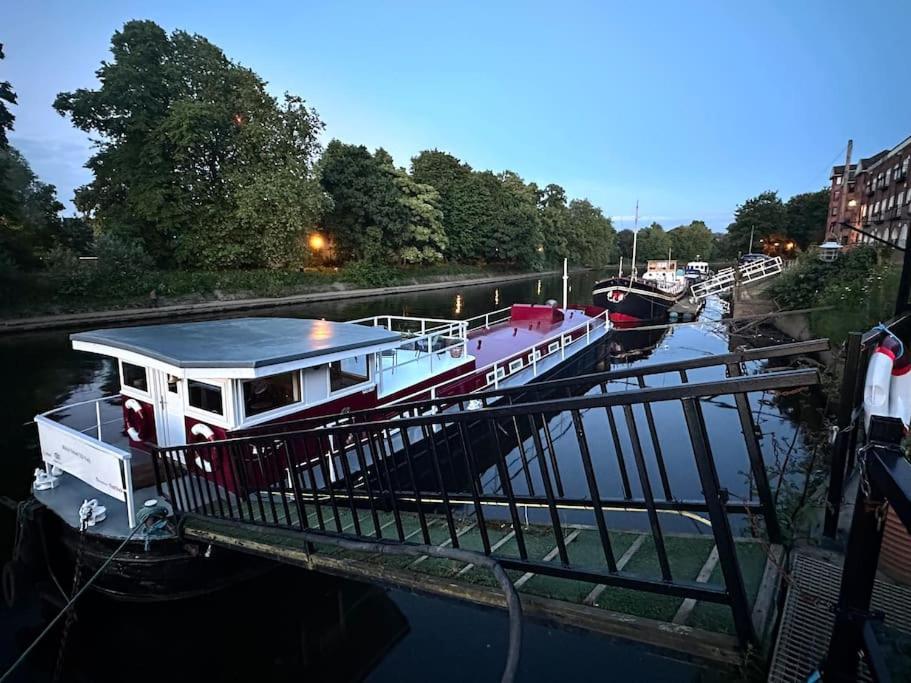 Unique Houseboat Experience I Central City Break York Ngoại thất bức ảnh
